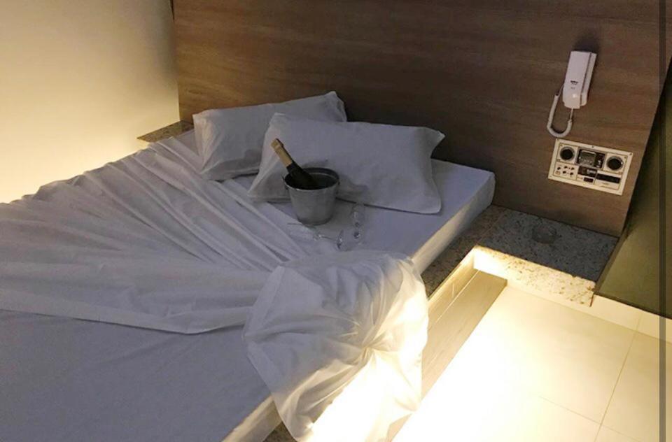 Motel Queen ラゴア・サンタ エクステリア 写真