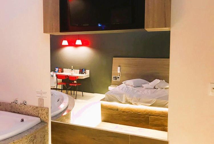Motel Queen ラゴア・サンタ エクステリア 写真