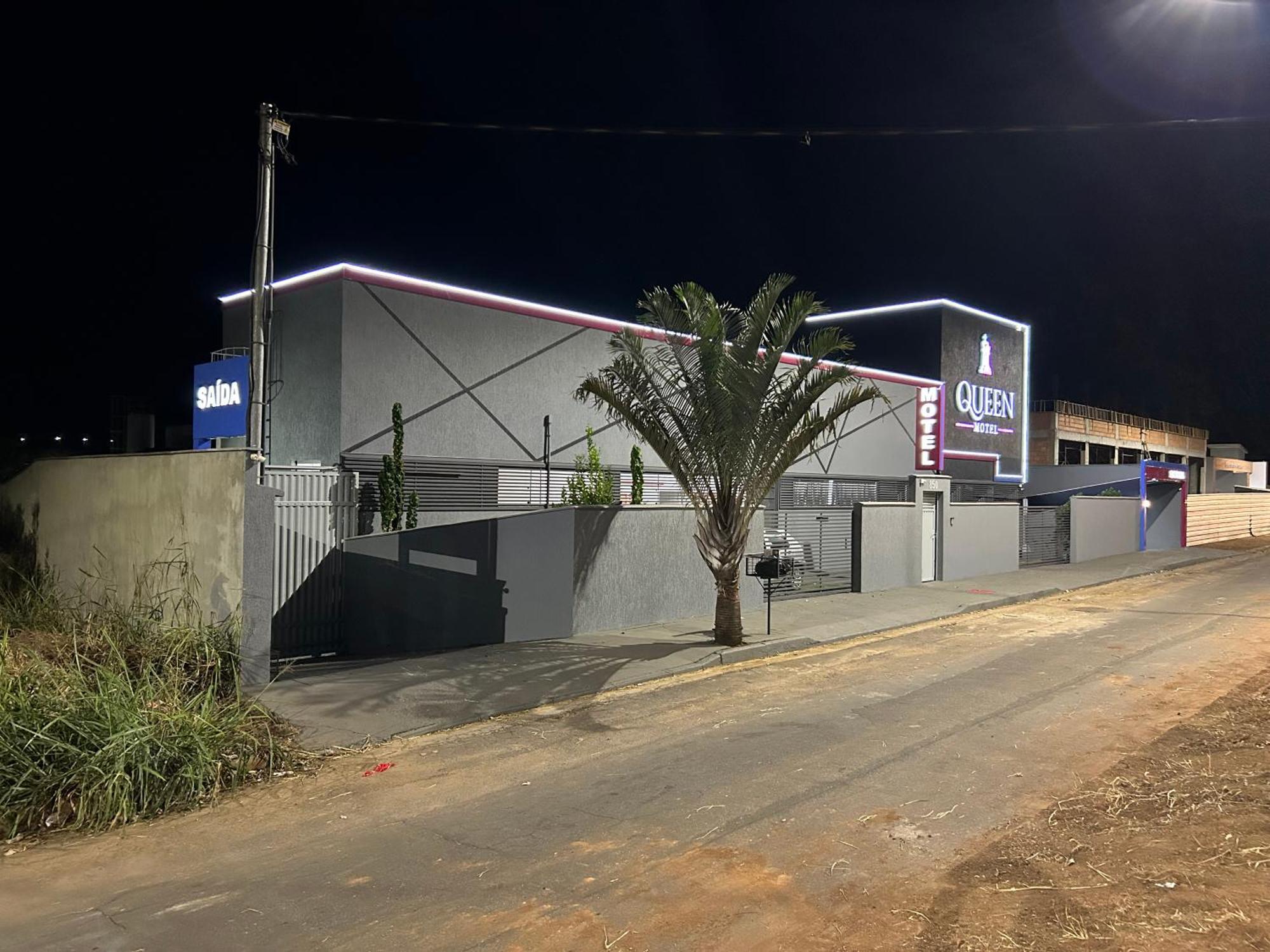 Motel Queen ラゴア・サンタ エクステリア 写真